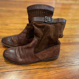 Frye Paige Leather and Suede Short Boot 8.5